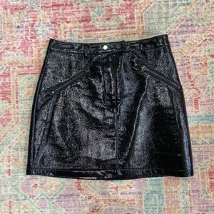 I am Gia mini skirt (faux leather) size medium